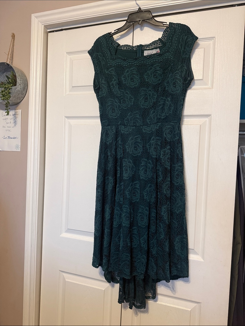 Lace High-Low Cap Sleeve Dress in Teal Green